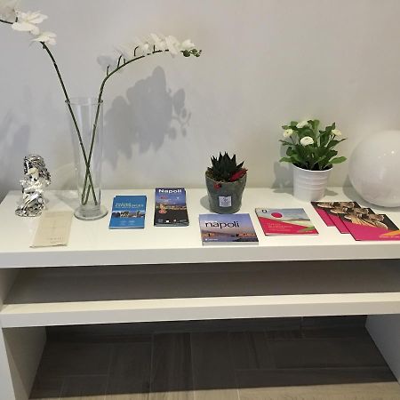 La Dimora di Garibaldi Bed & Breakfast Napoli Bagian luar foto